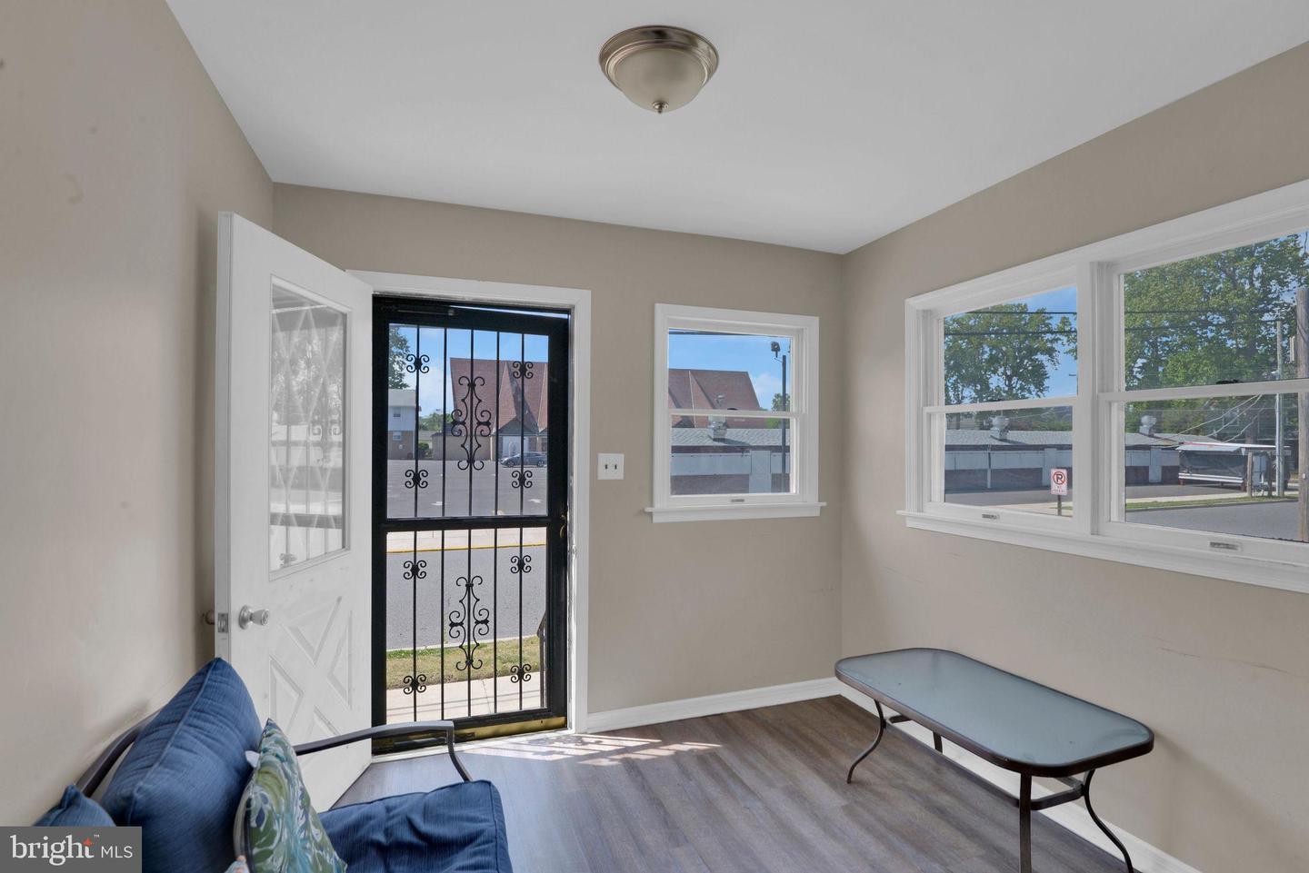 228 Pleasant St E Property Photo 12