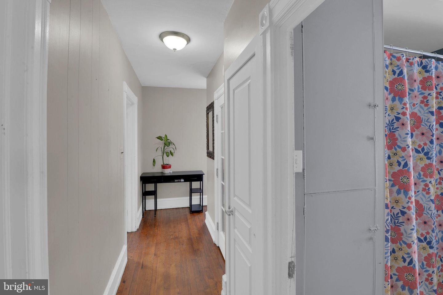 228 Pleasant St E Property Photo 14