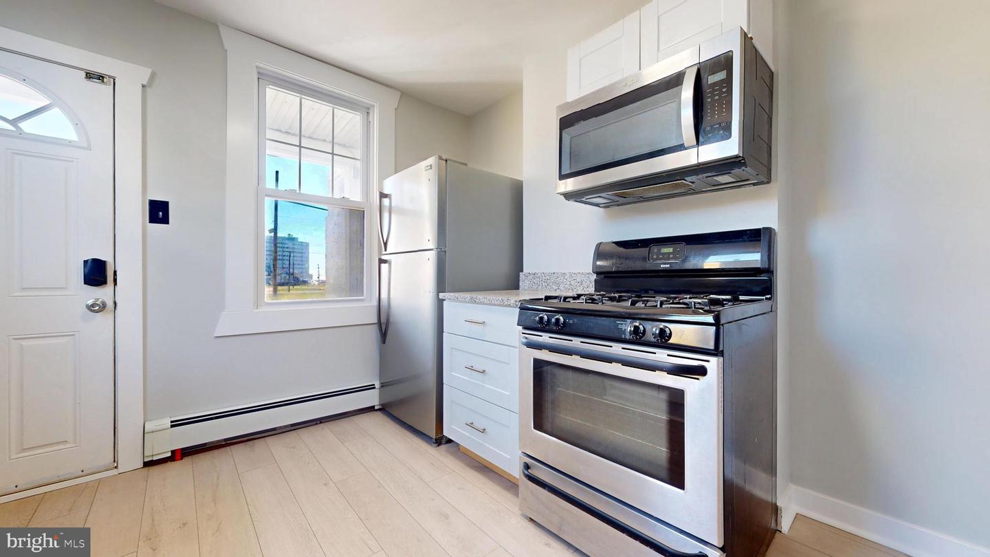 203 S Metropolitan Ave Property Photo 14