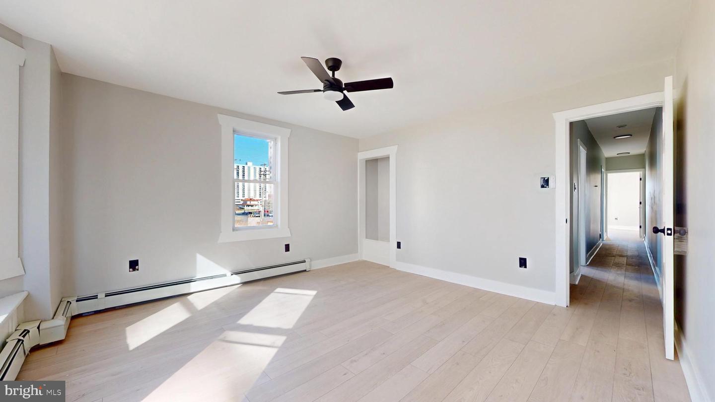 203 S Metropolitan Ave Property Photo 22