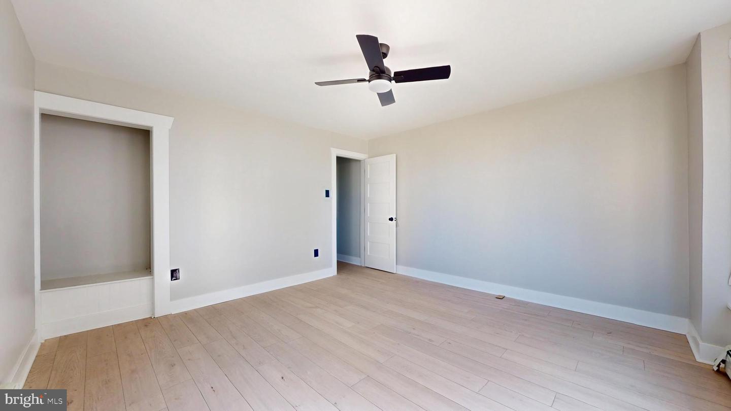 203 S Metropolitan Ave Property Photo 24