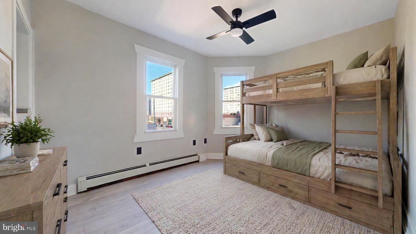 203 S Metropolitan Ave Property Photo 30