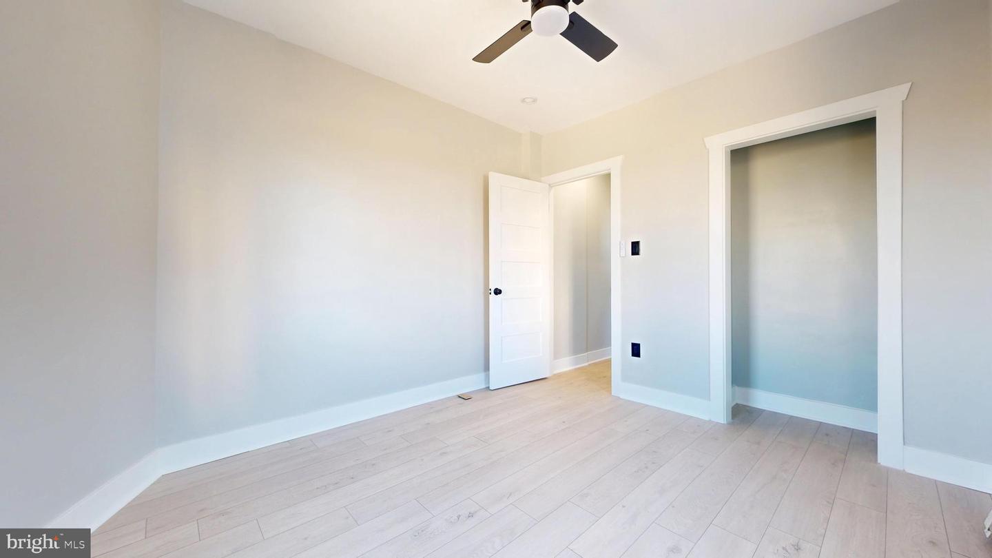 203 S Metropolitan Ave Property Photo 32
