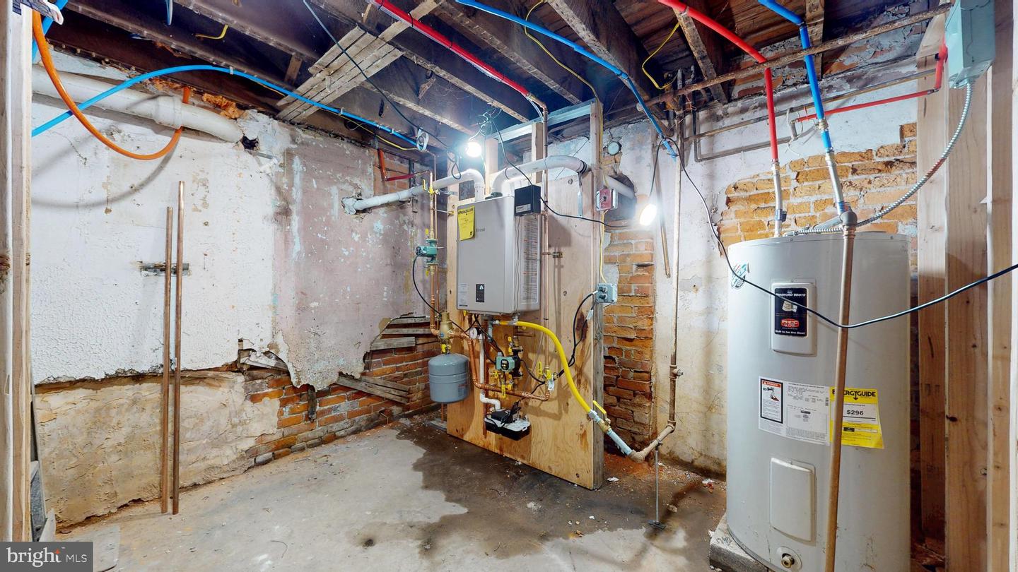 203 S Metropolitan Ave Property Photo 38