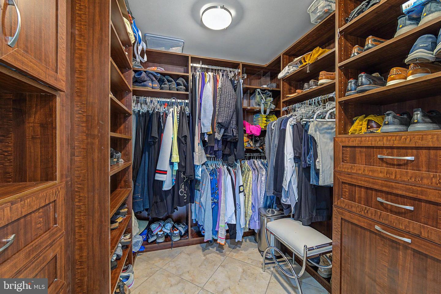 3101 Bdwk 1503-1505 T2 Property Photo 37