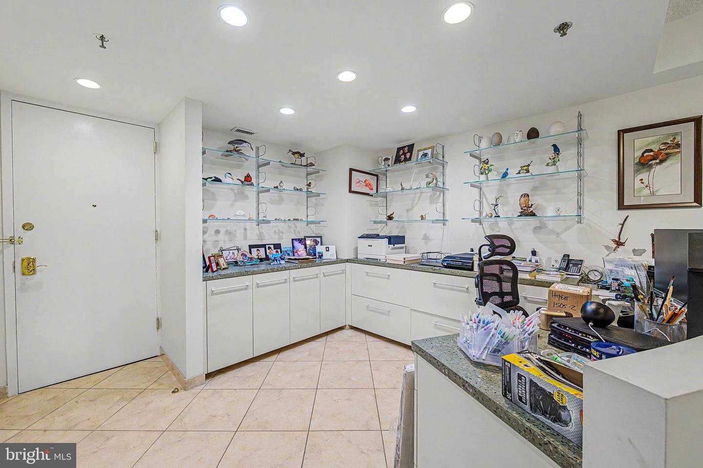 3101 Bdwk 1503-1505 T2 Property Photo 49