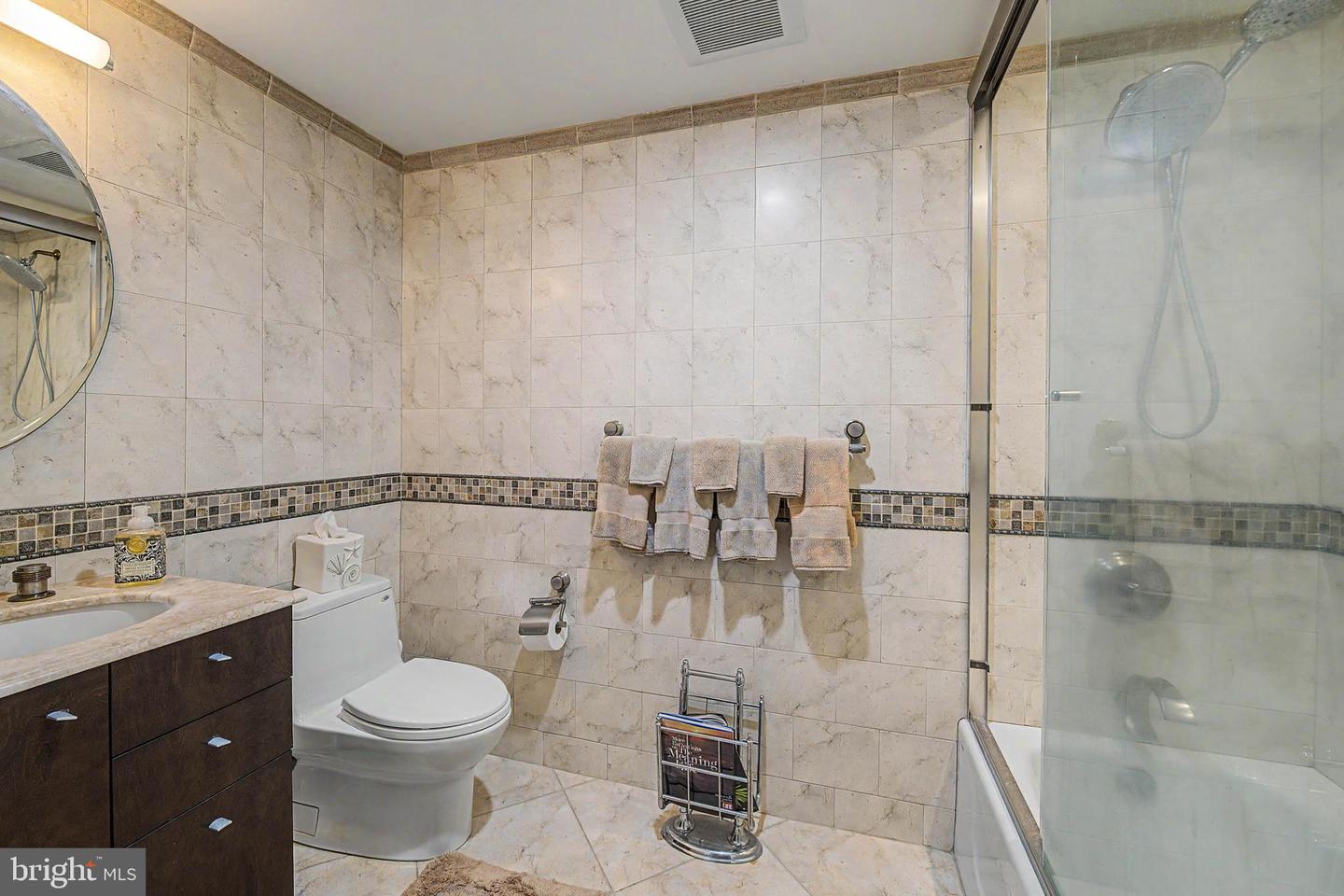 3101 Bdwk 1503-1505 T2 Property Photo 51