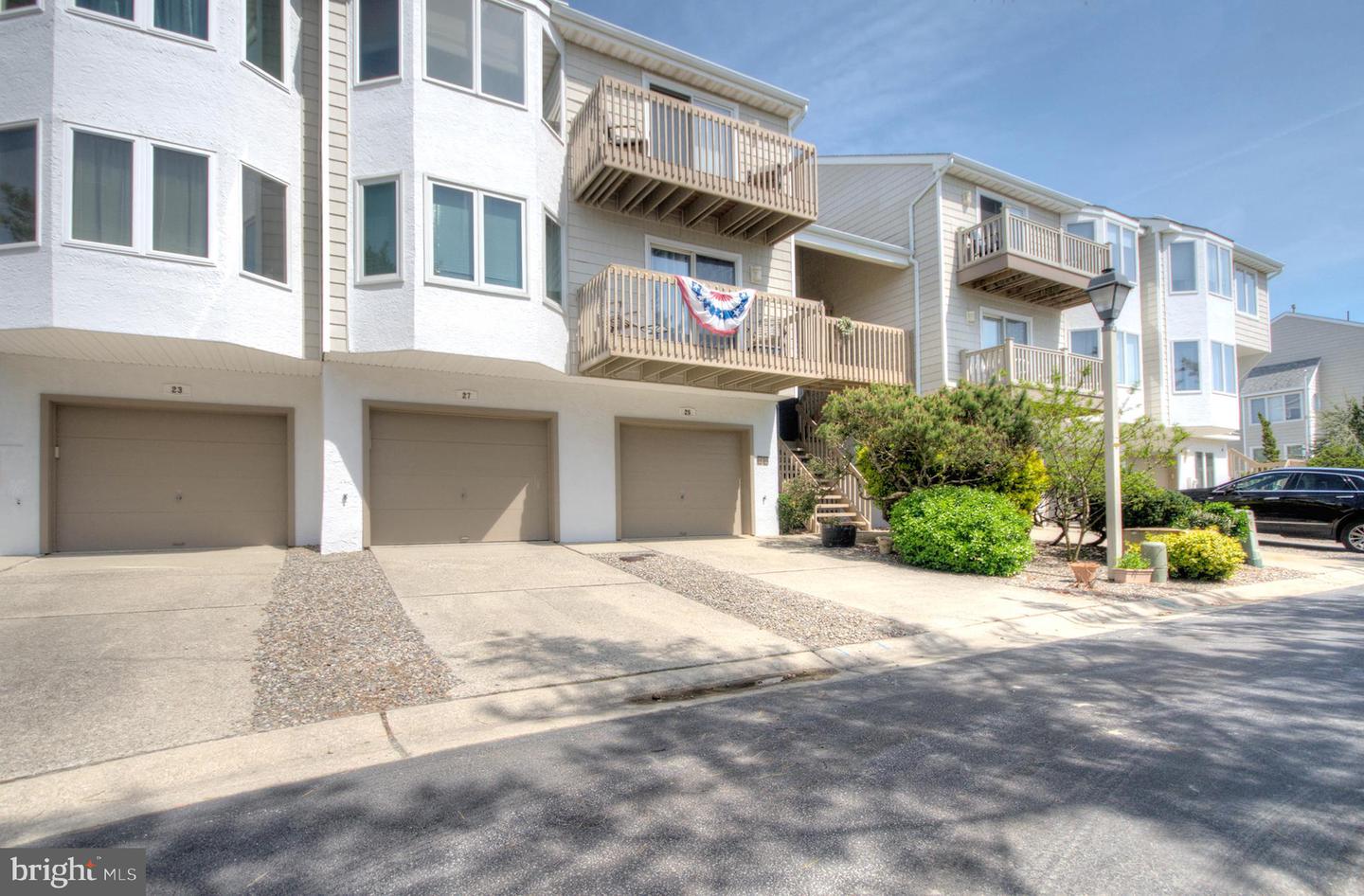 27 Seaside Rd Property Photo 1