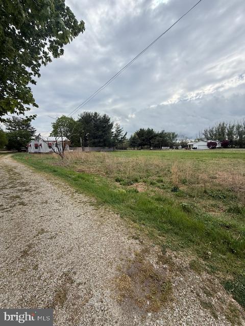 521 E Forest Grove Rd Property Photo 1