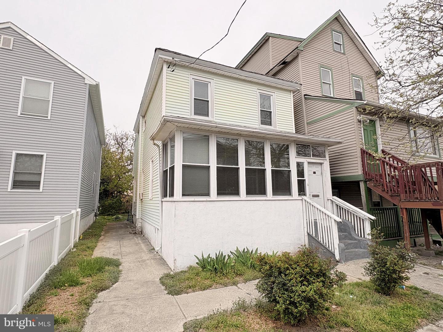 1911 Hummock Ave Property Photo 1