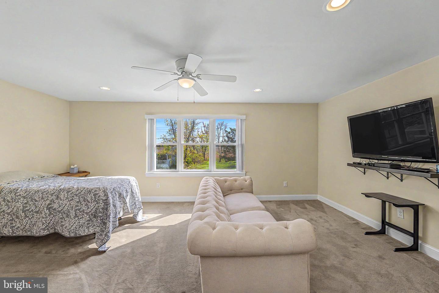 205 Harbor Dr Property Photo 29