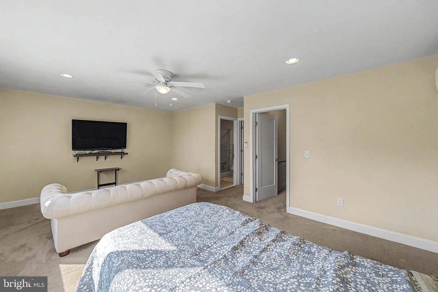 205 Harbor Dr Property Photo 30