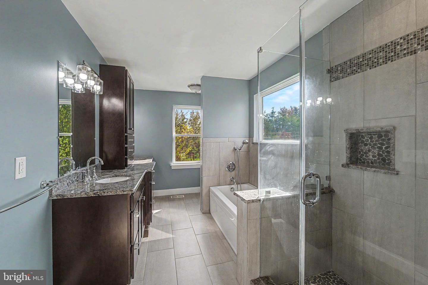 205 Harbor Dr Property Photo 36