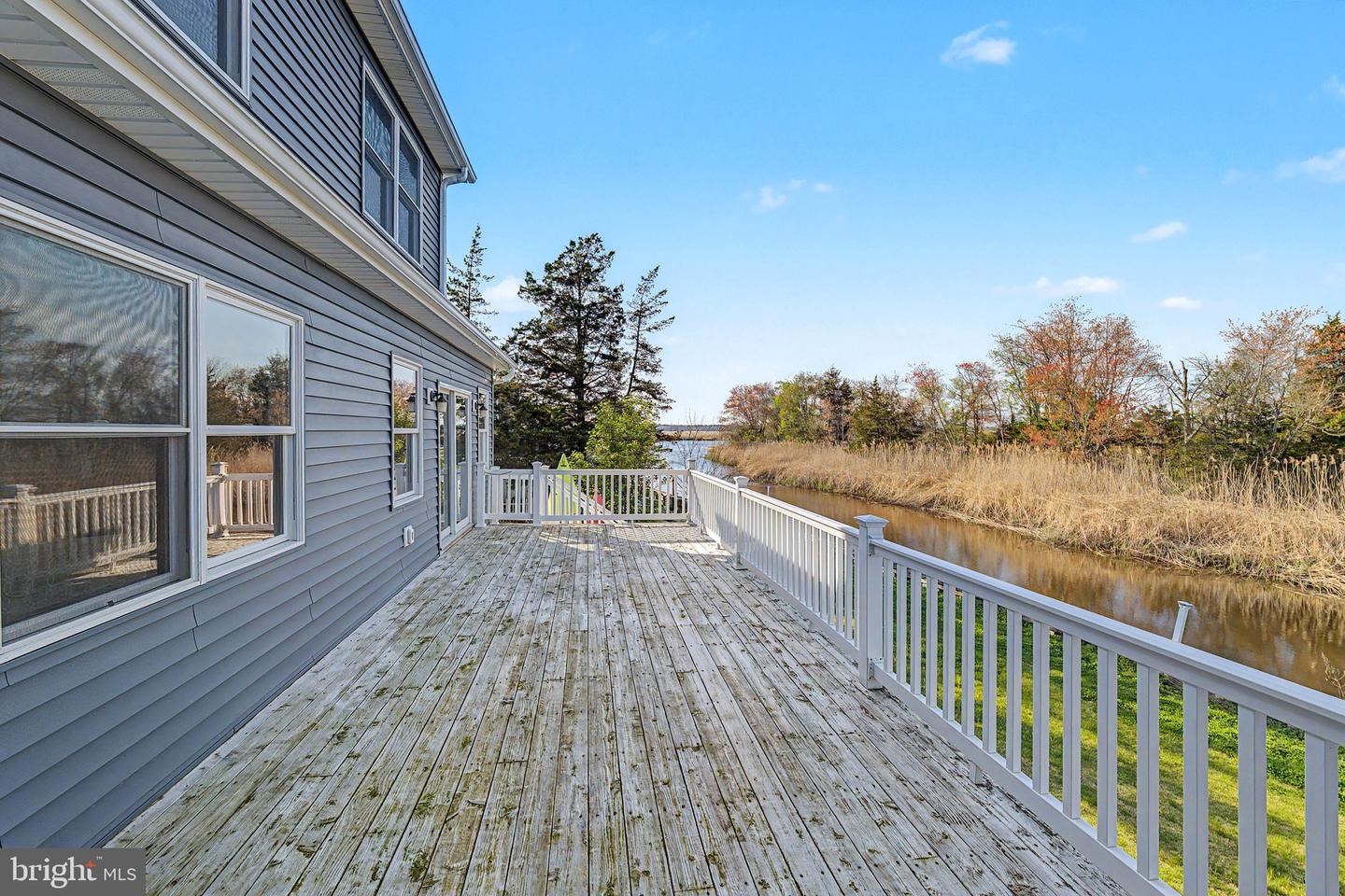 205 Harbor Dr Property Photo 40