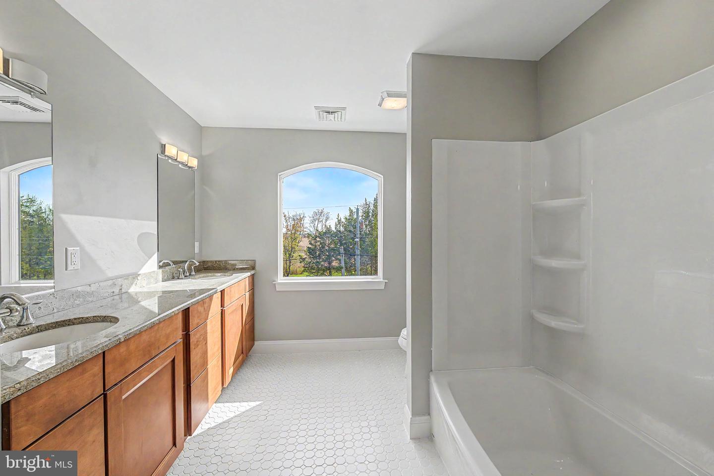 205 Harbor Dr Property Photo 45