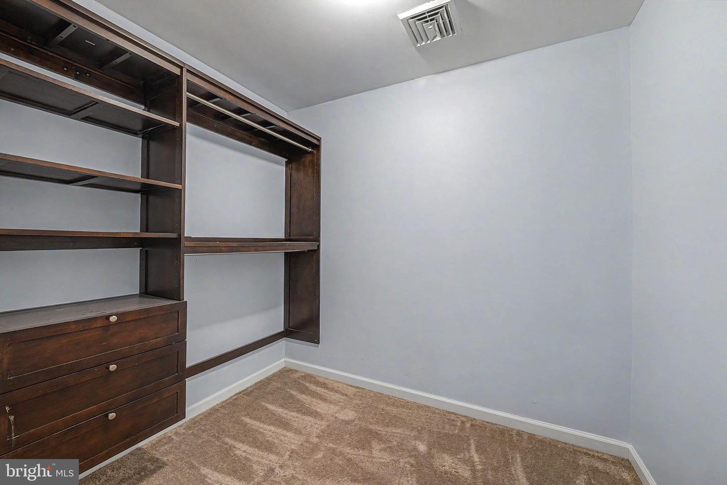 205 Harbor Dr Property Photo 52