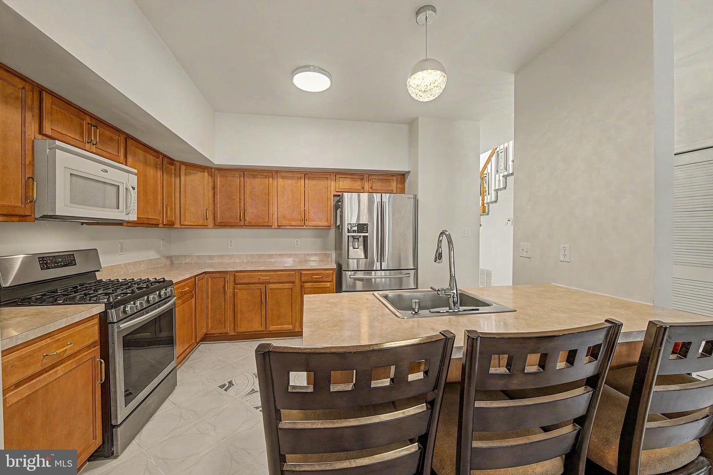 606 London Court Ii Property Photo 8