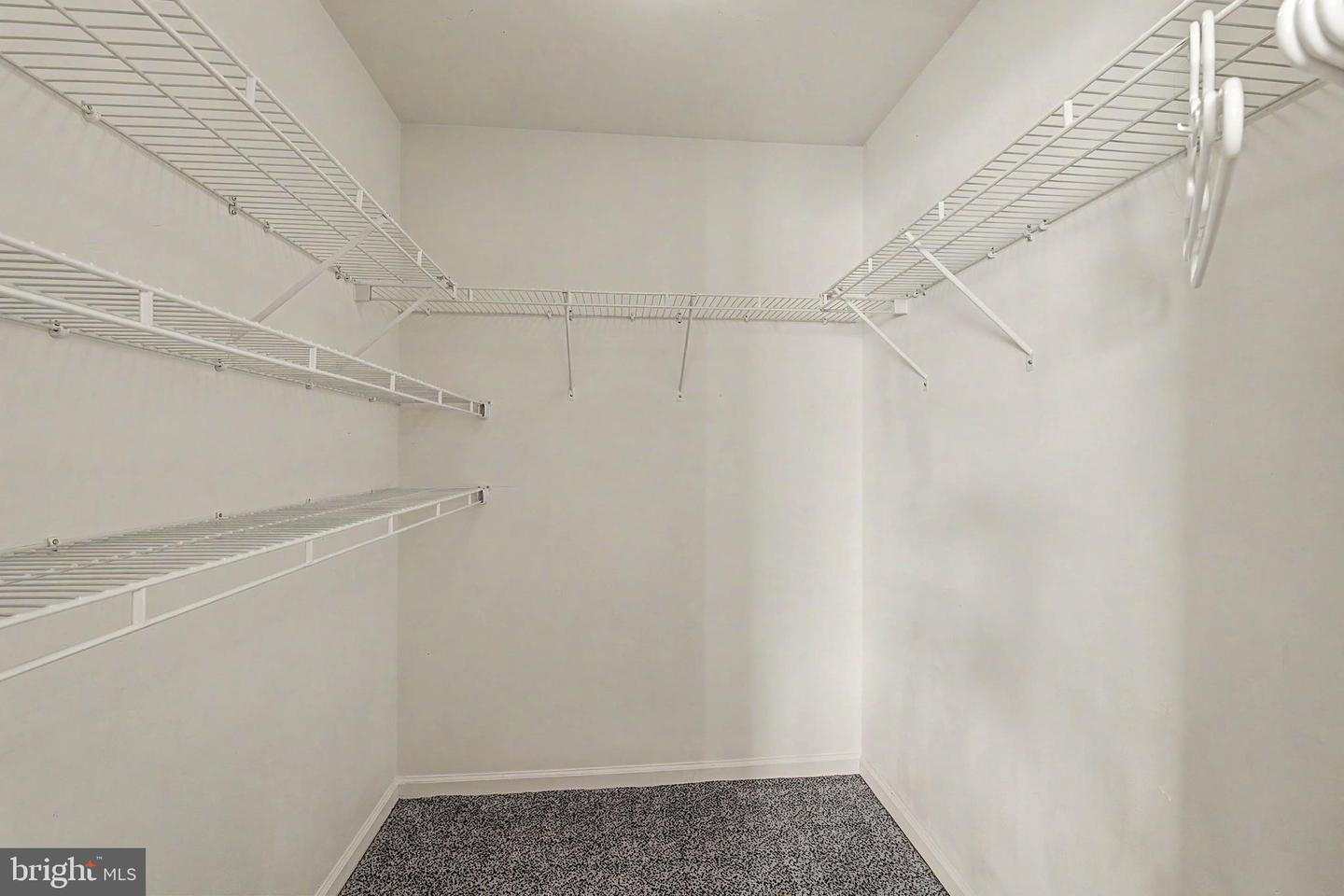 606 London Court Ii Property Photo 17