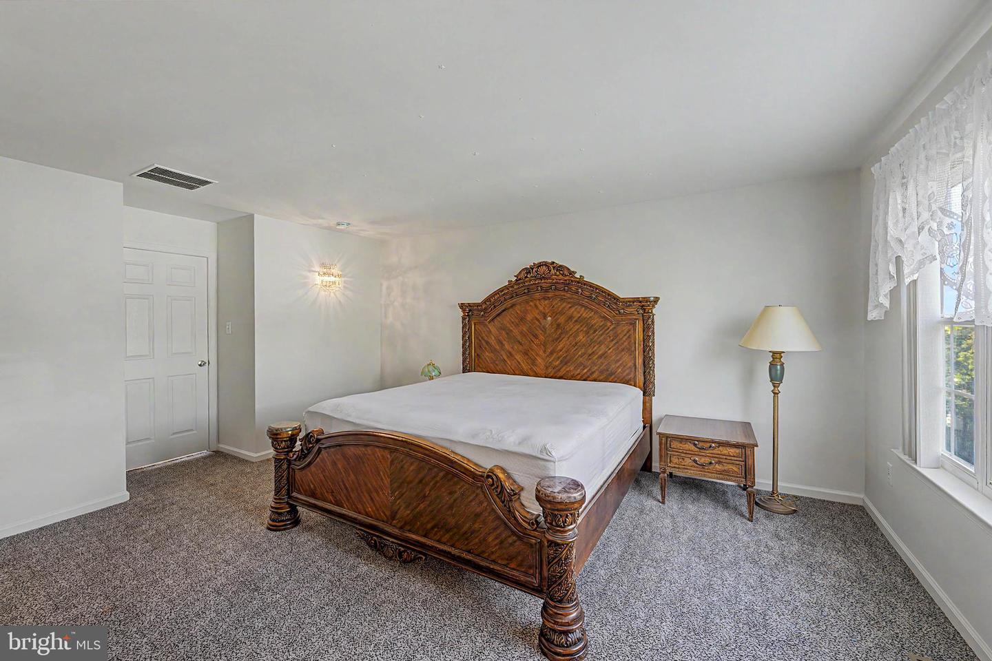 606 London Court Ii Property Photo 19