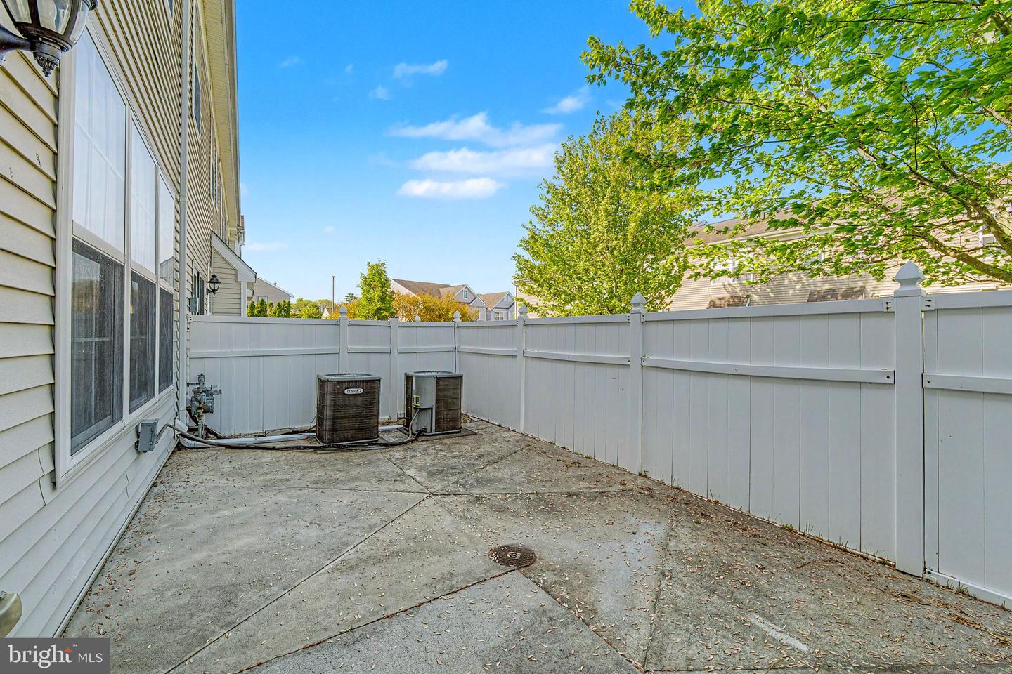 606 London Court Ii Property Photo 23