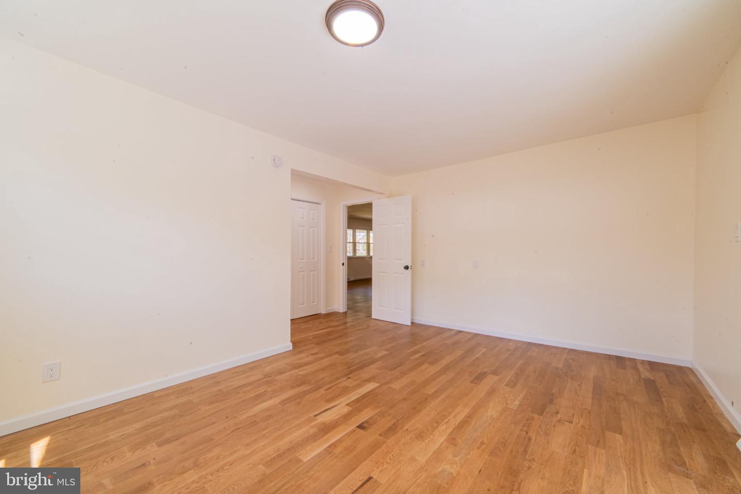 236 Cedar Ave Property Photo 16