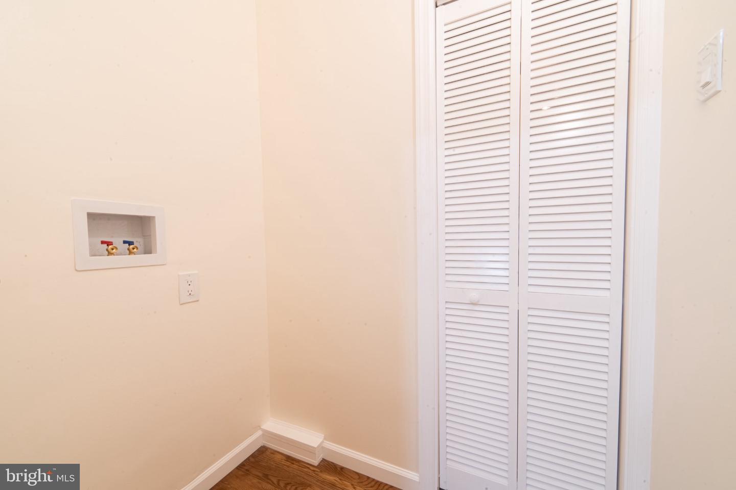 236 Cedar Ave Property Photo 21