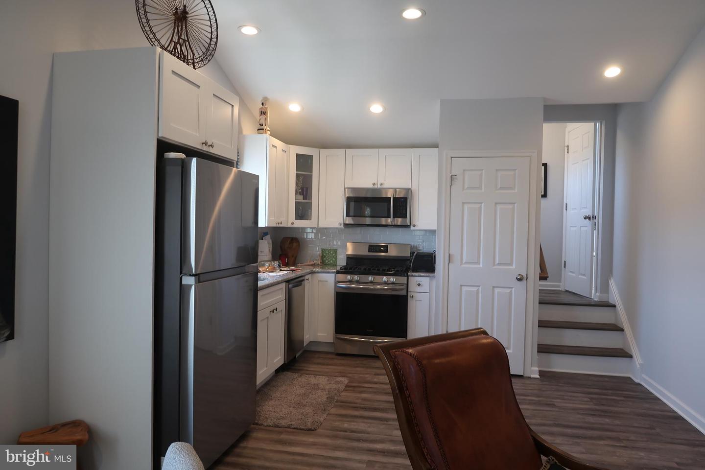 6300 Winchester Ave #2nd Floor Property Photo 3