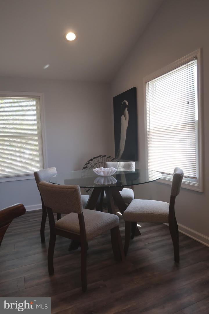 6300 Winchester Ave #2nd Floor Property Photo 4