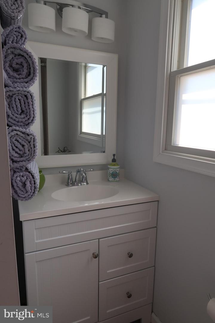 6300 Winchester Ave #2nd Floor Property Photo 8