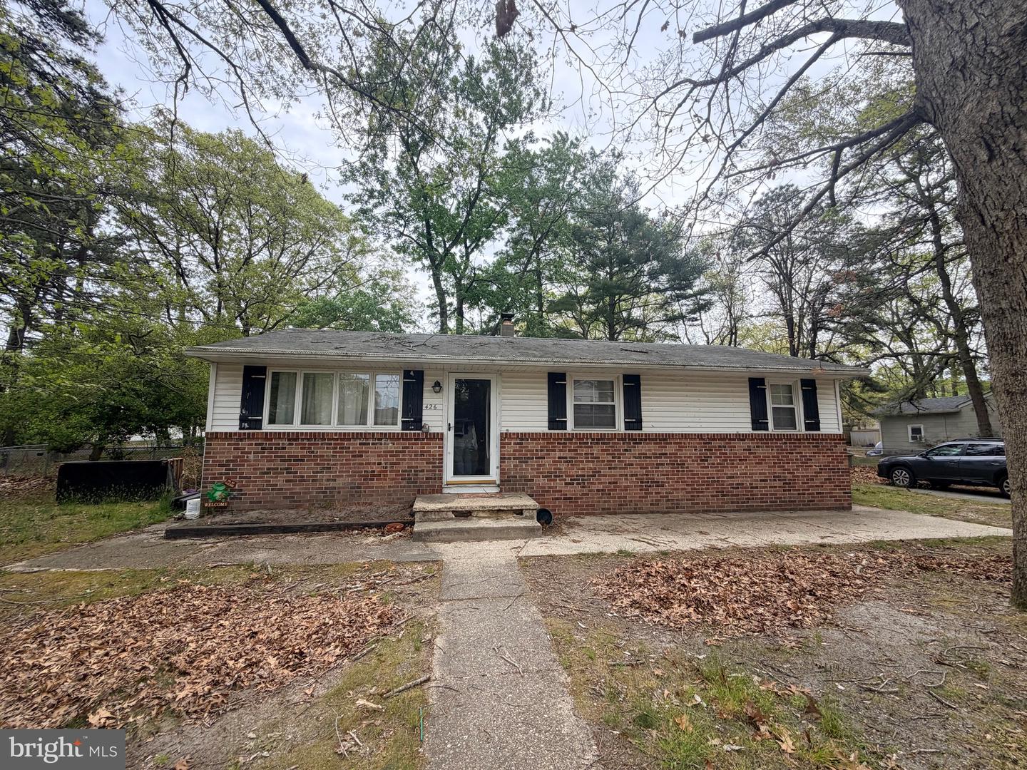426 S Willow Ave Property Photo 2