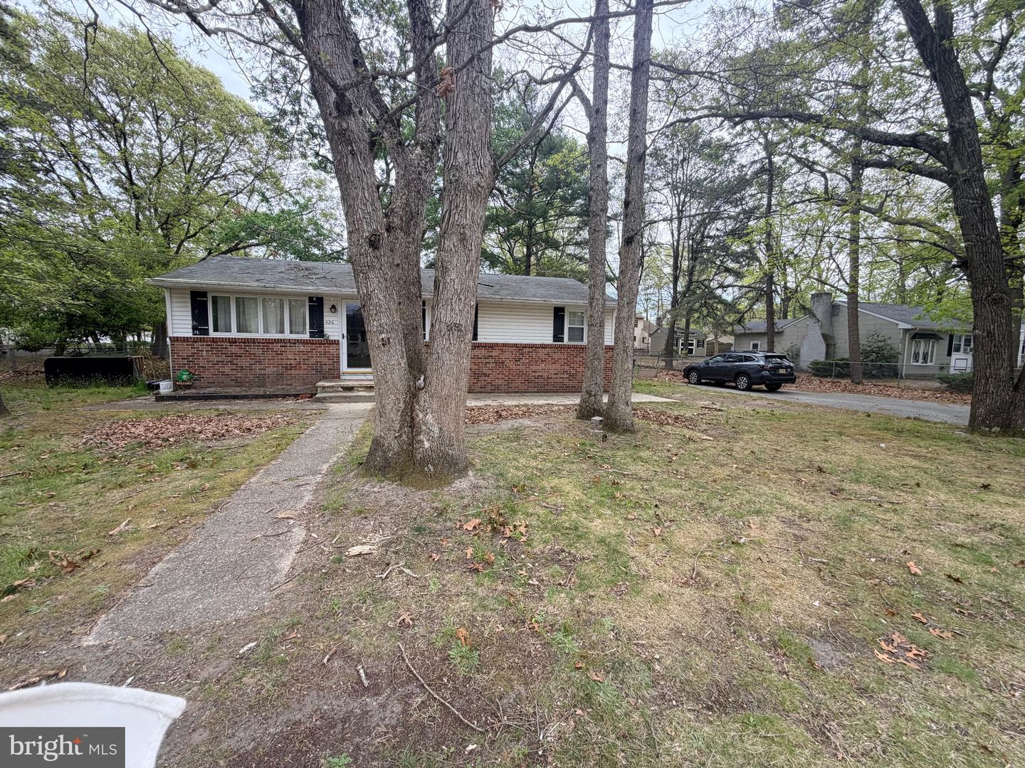 426 S Willow Ave Property Photo 3