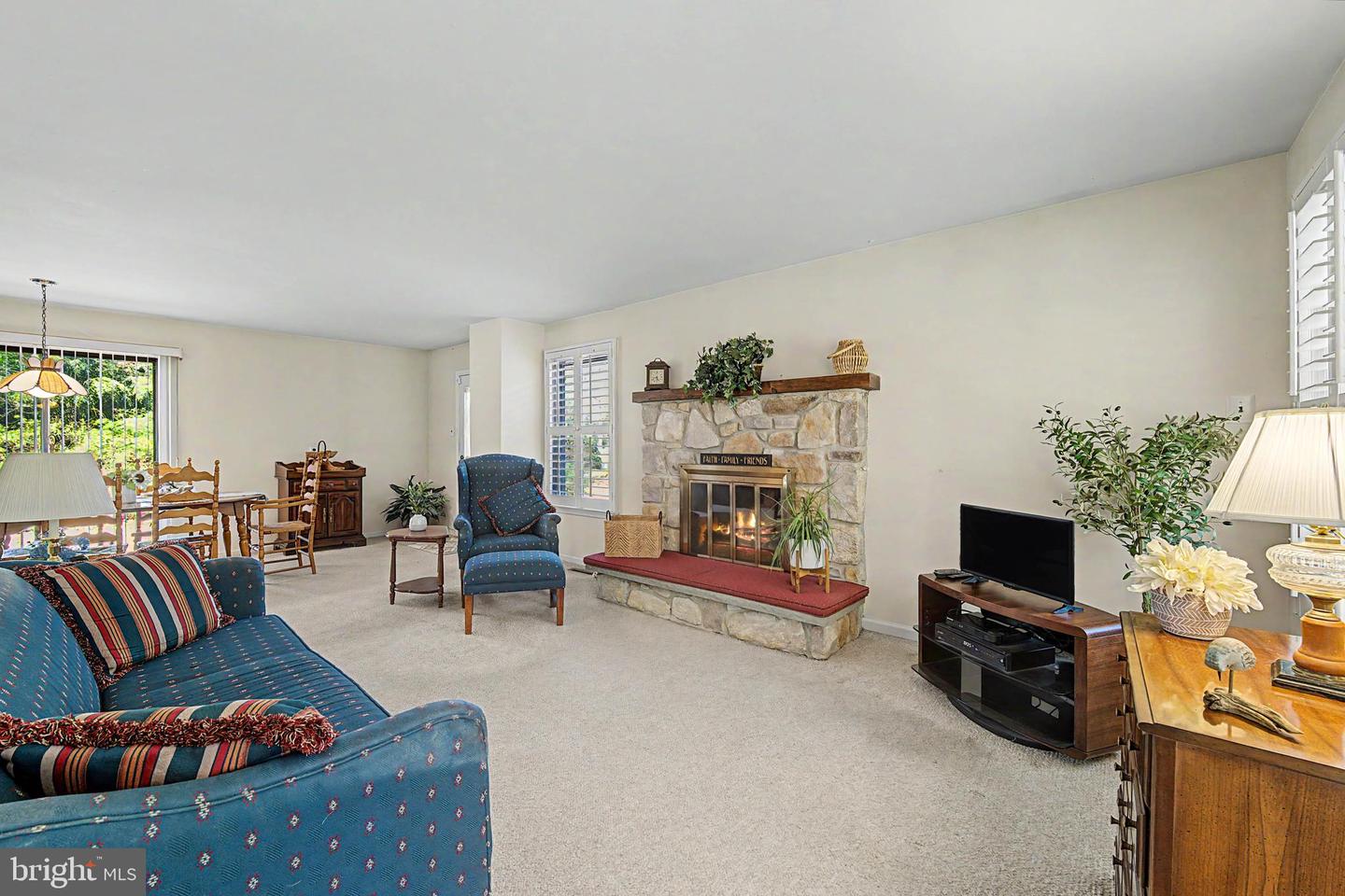 506 E Oslo Ct Property Photo 12