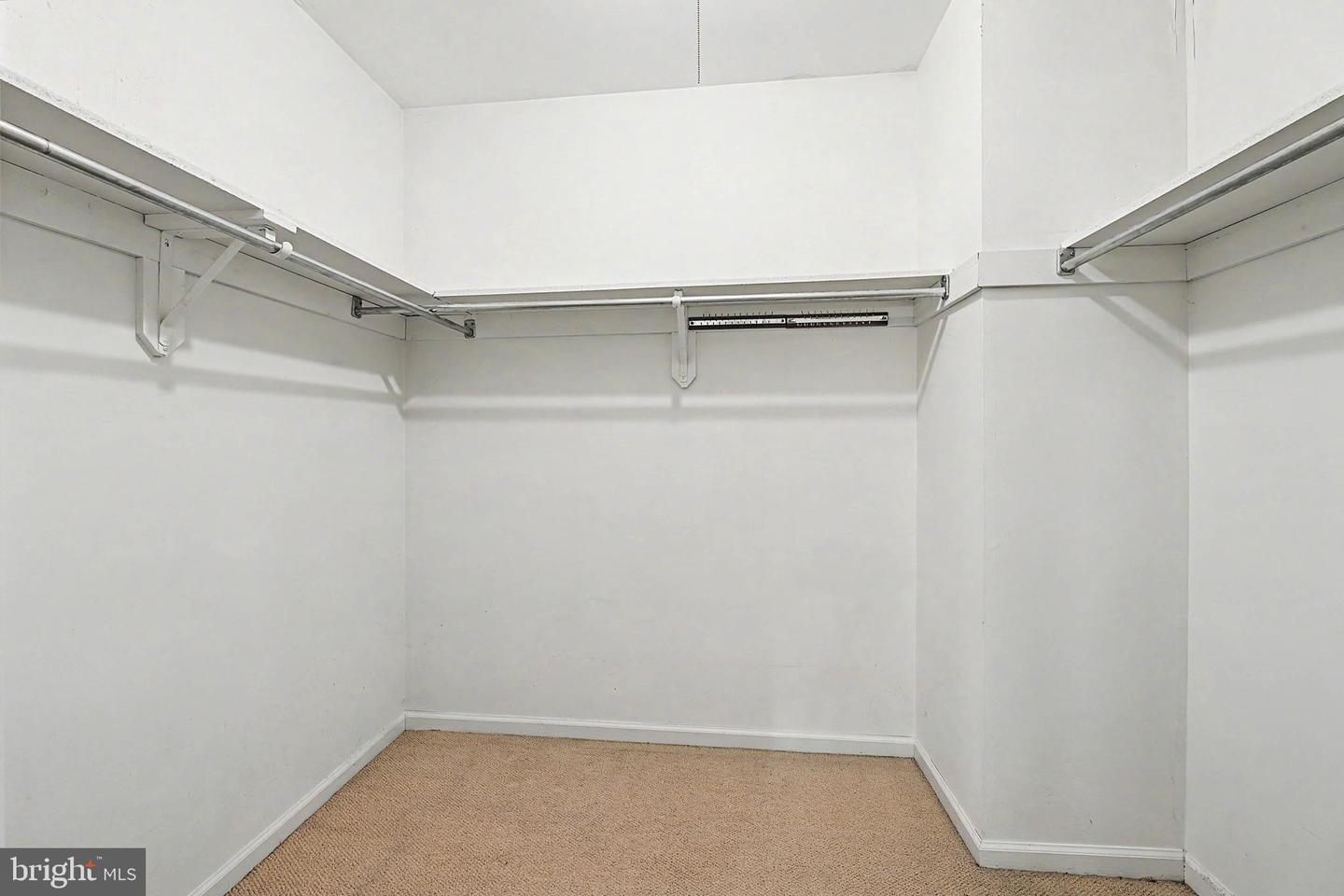 506 E Oslo Ct Property Photo 16