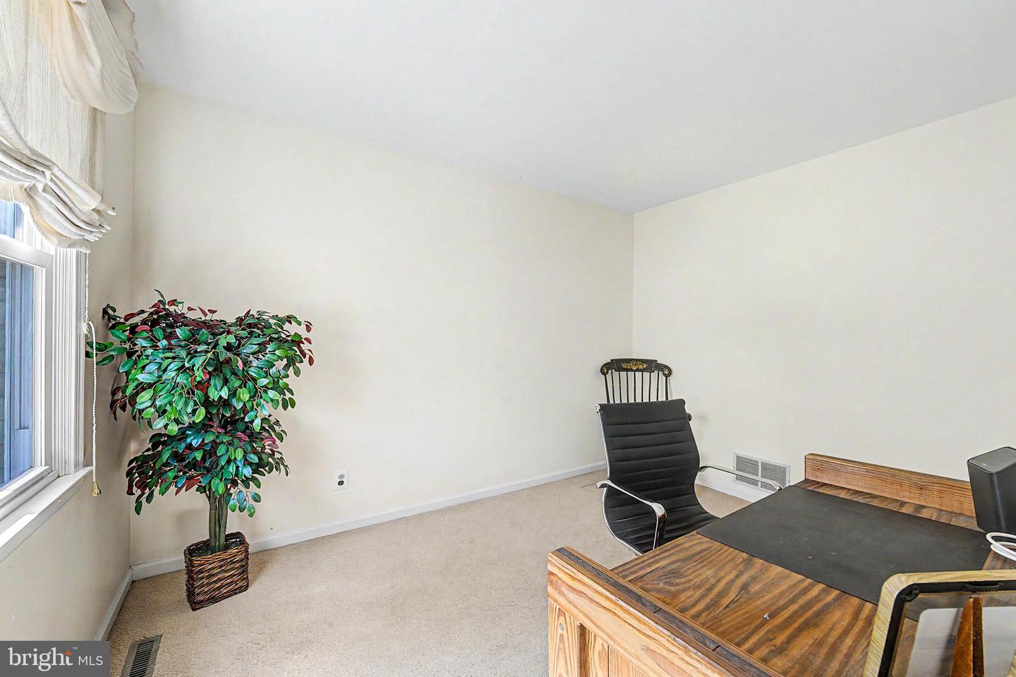506 E Oslo Ct Property Photo 18
