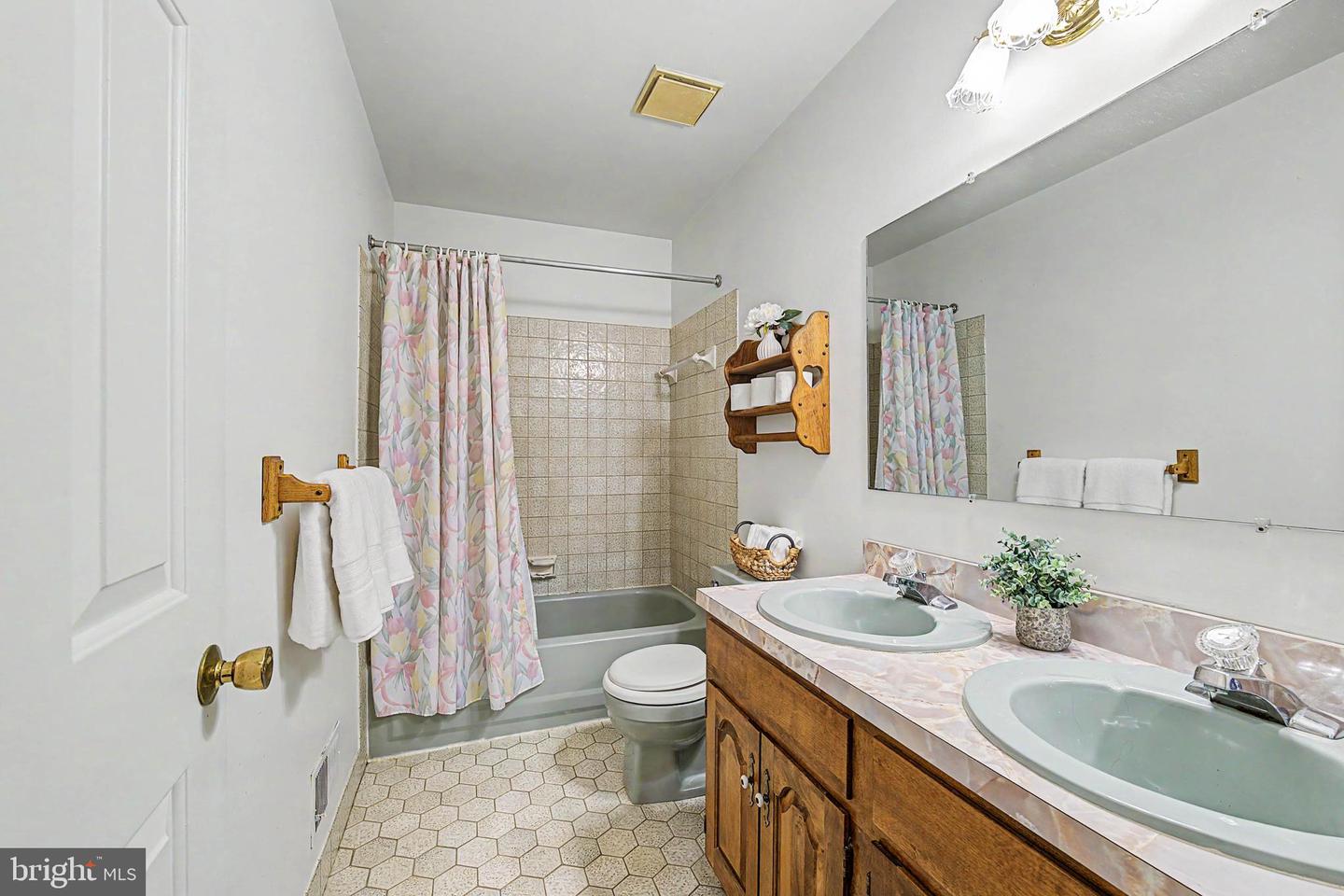 506 E Oslo Ct Property Photo 24