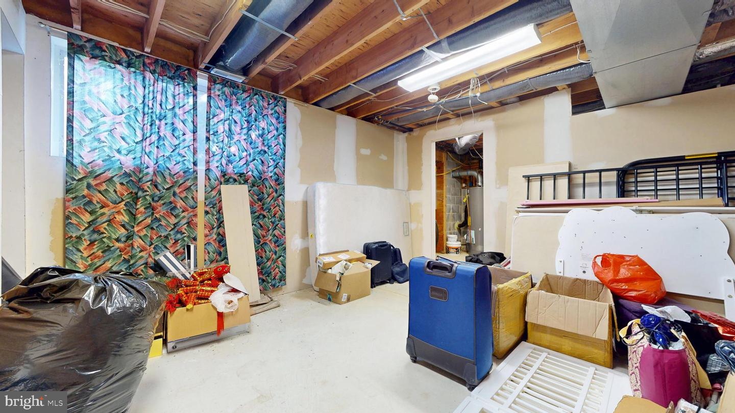 1900 Oak Ave Property Photo 42