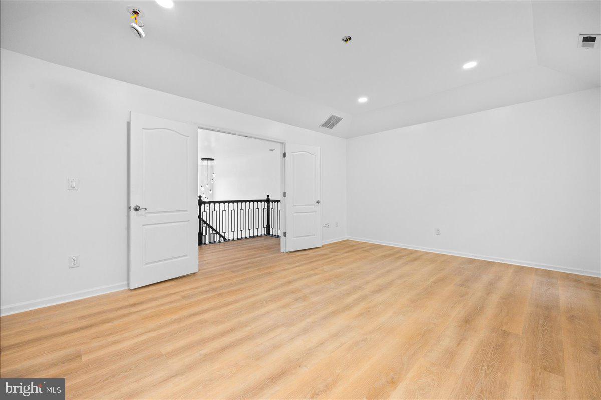 48 Chancellor Park Dr Property Photo 30