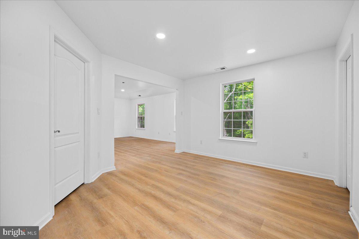 48 Chancellor Park Dr Property Photo 37