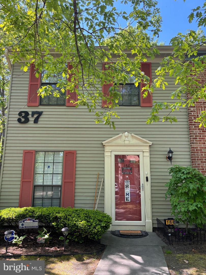160 Patriots Ct Property Photo 1