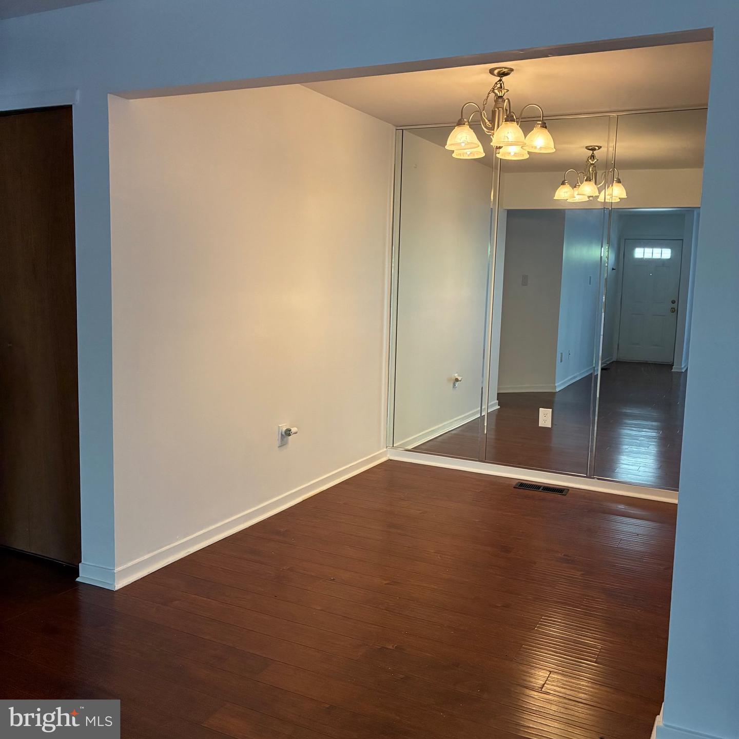 310 Heather Croft Property Photo 5