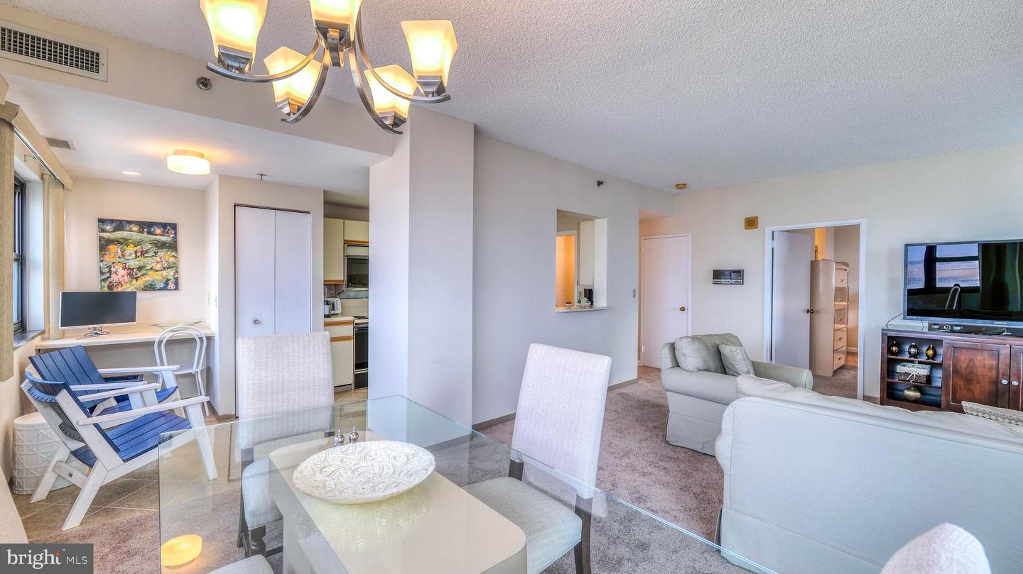 3101 Boardwalk #2804-1 Property Photo 13