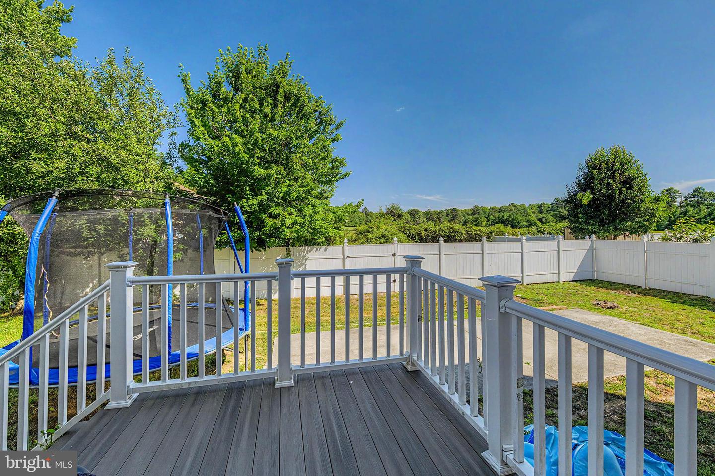 214 E Kennedy Dr Property Photo 32