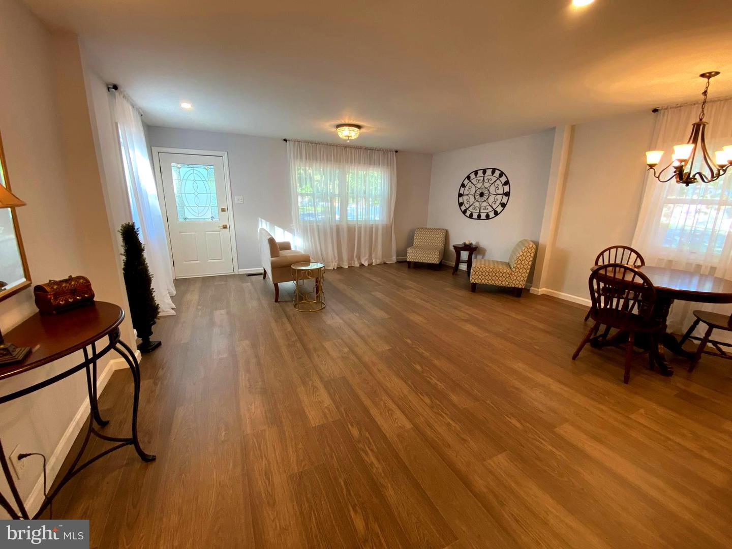 401 Cains Mill Rd Property Photo 4