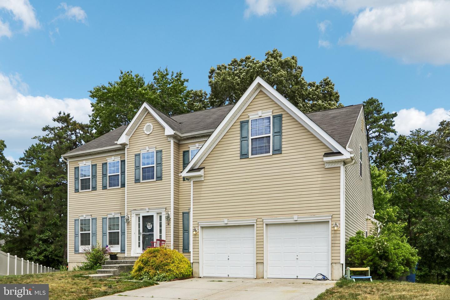 60 Abington Ct Property Photo 3