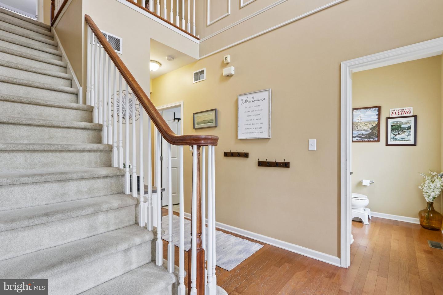 60 Abington Ct Property Photo 7