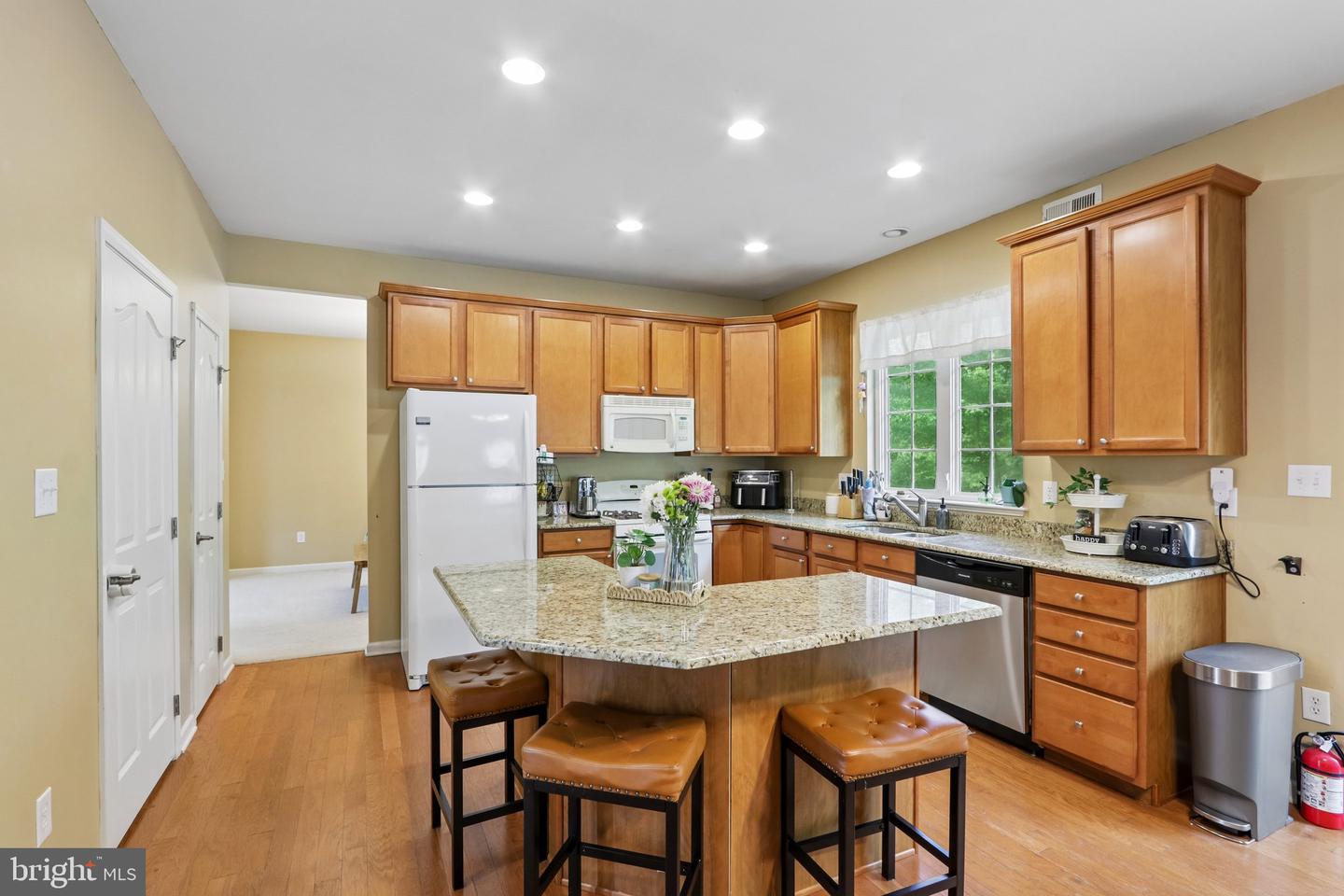 60 Abington Ct Property Photo 14