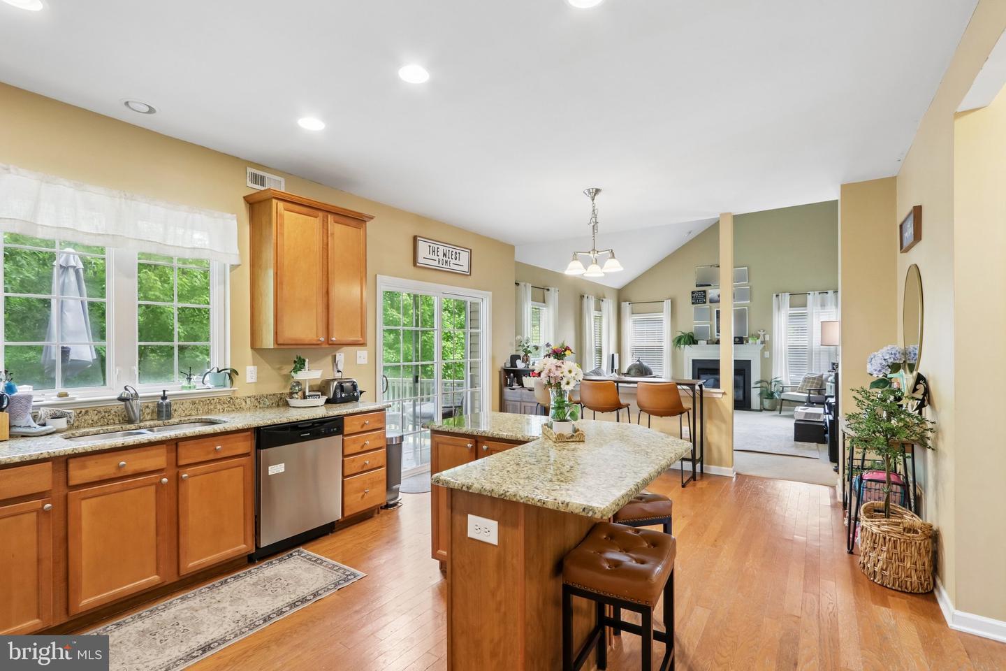 60 Abington Ct Property Photo 17