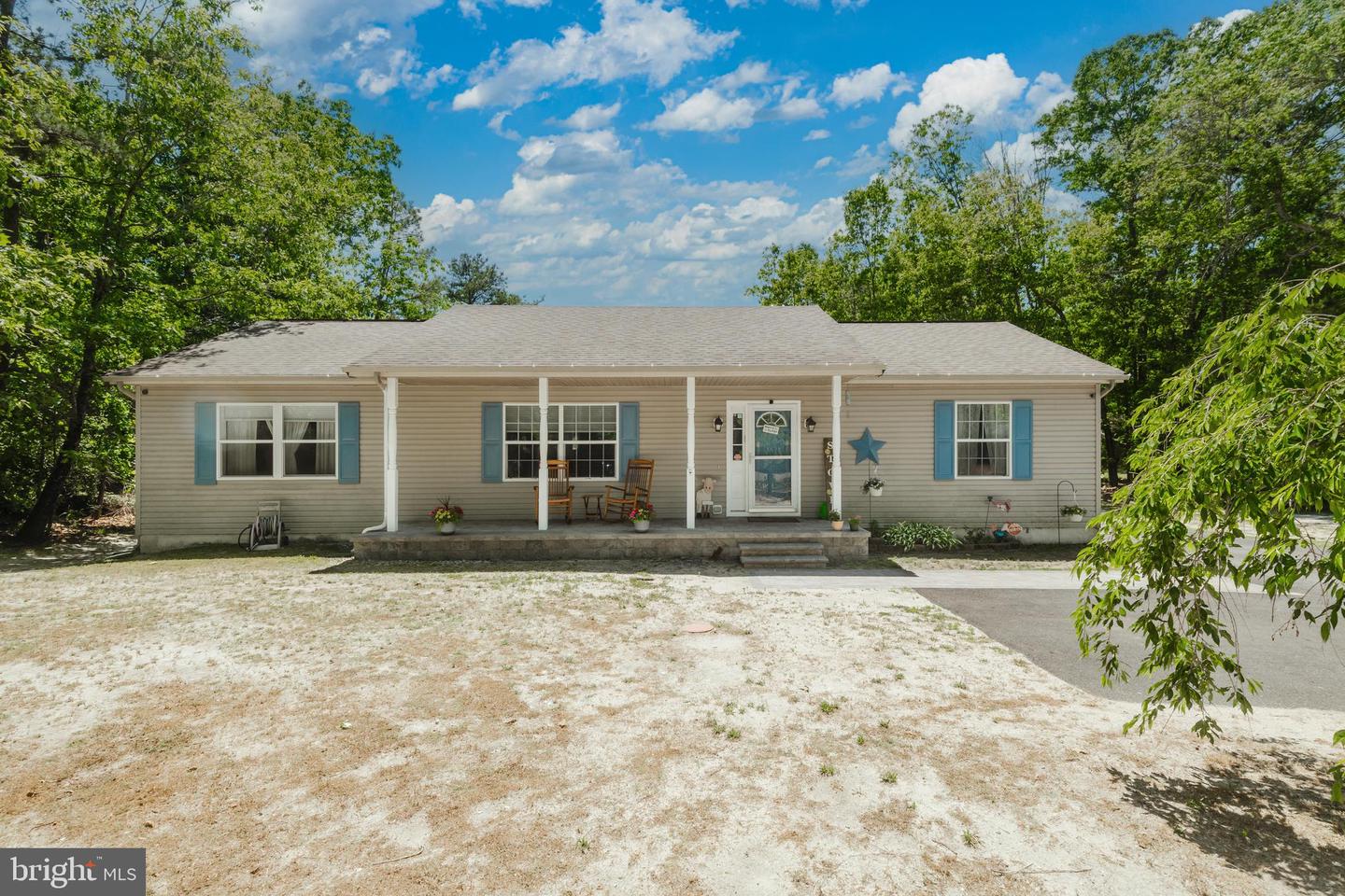 5435 Pleasant Mills Rd Property Photo 1
