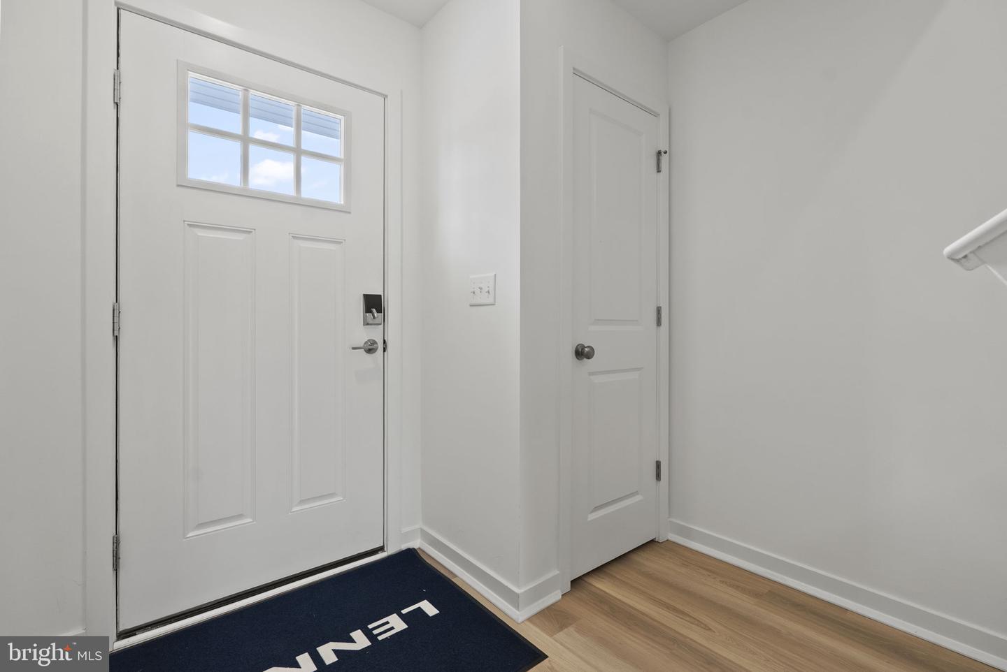 124 Washington St N Property Photo 2
