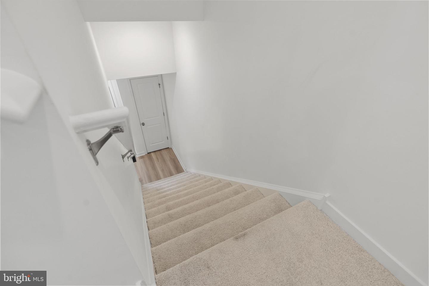 124 Washington St N Property Photo 9
